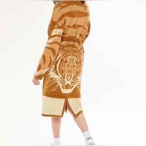 Tiger Print Knit Cardigan
